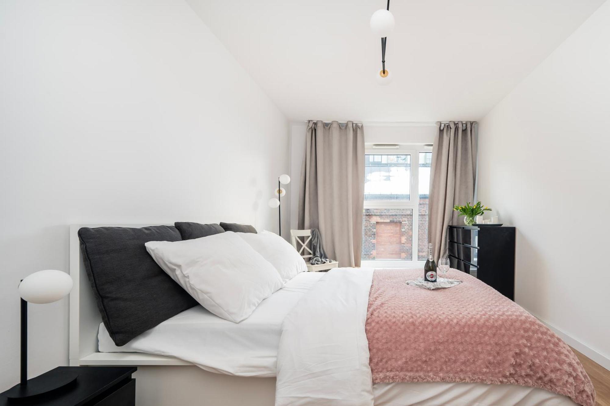 Komfortowe Apartamenty Z Garazem Na Milionowej Лодзь Экстерьер фото
