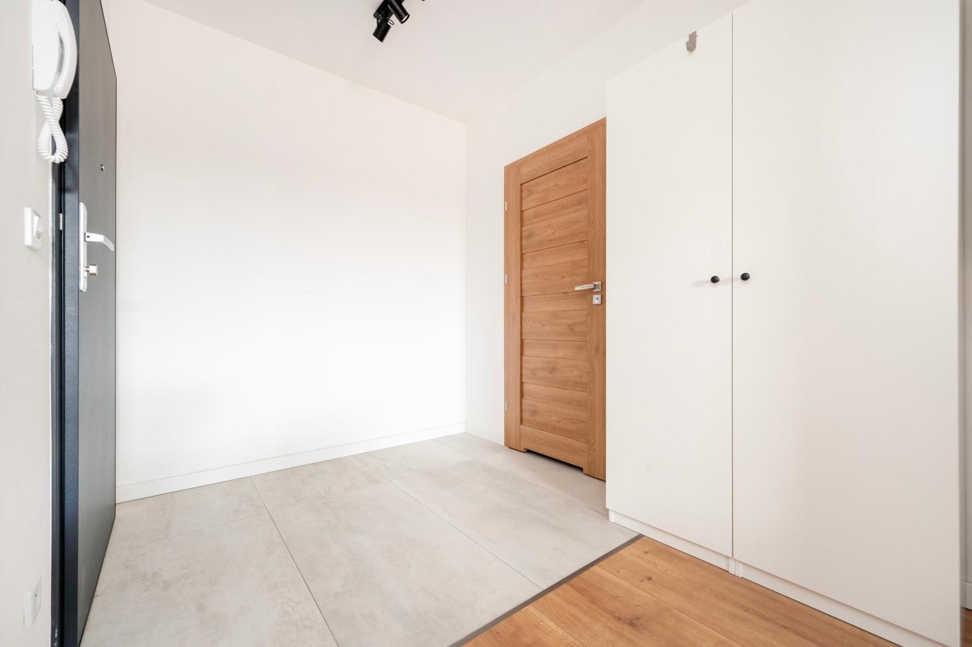Komfortowe Apartamenty Z Garazem Na Milionowej Лодзь Экстерьер фото